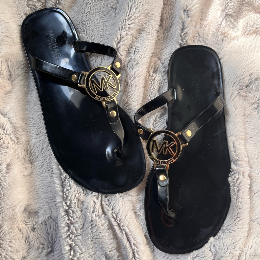 Michael Kors flip flop sandals